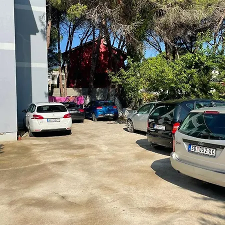Vila Leo * 格勒姆